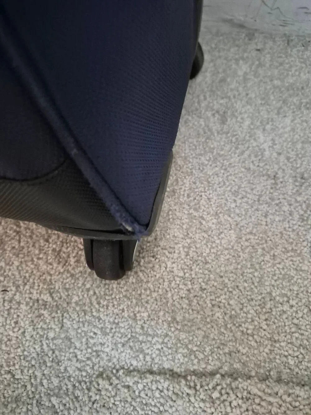 Travelpro spinner luggage